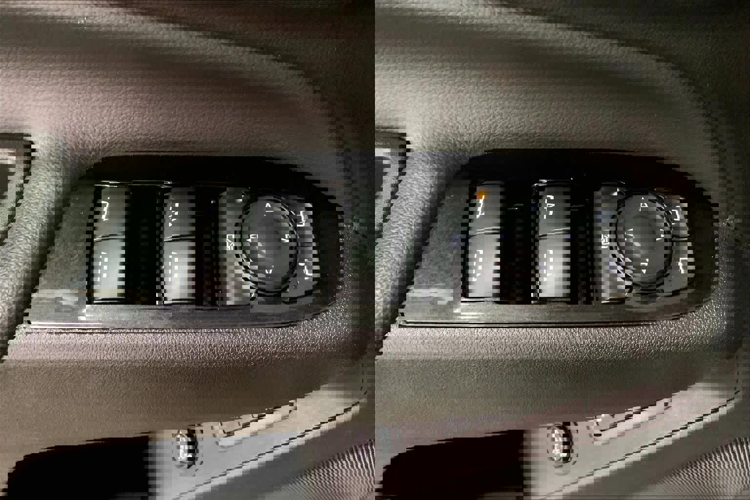 Used 2022 Chevrolet Equinox Premier image 33