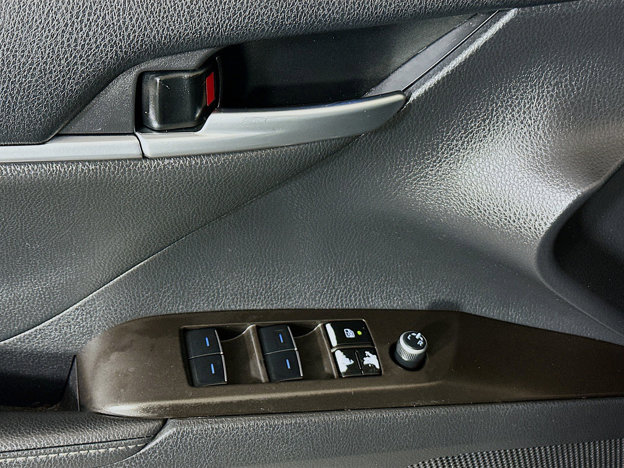 Used 2024 Toyota Camry XSE FWD image 14
