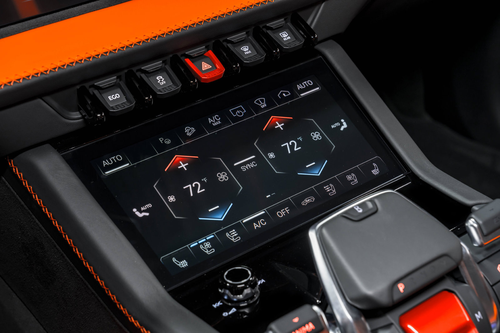 Used 2025 Lamborghini Urus S AWD/4WD image 29