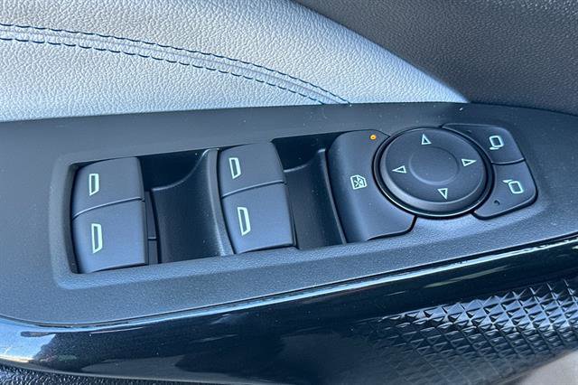 New 2026 Chevrolet Trax LT w/ Driver Confidence Package image 12