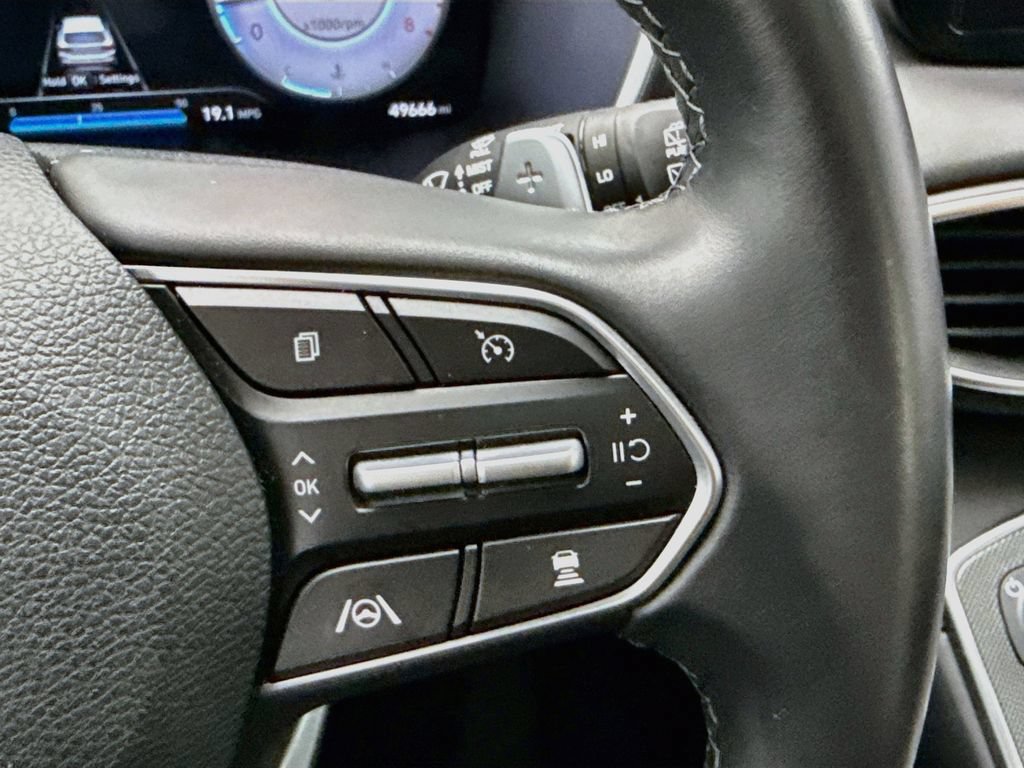 Used 2021 Hyundai Santa Fe SEL w/ Convenience + Premium Package FWD image 12