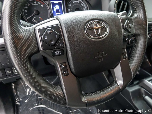 Used 2022 Toyota Tacoma TRD Sport w/ Black Out Package (TMS) AWD/4WD image 15