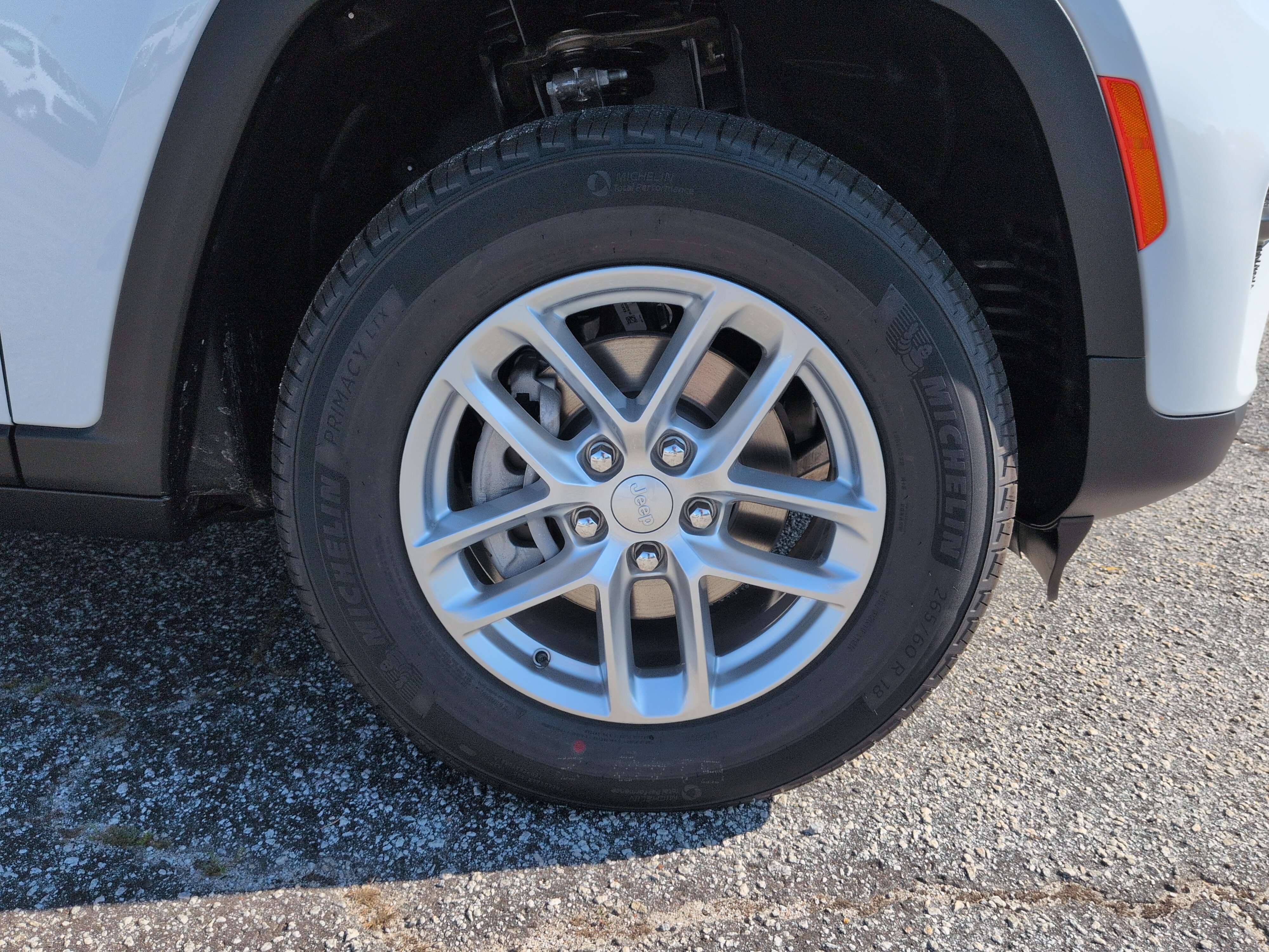 New 2026 Jeep Grand Cherokee Laredo X RWD image 9