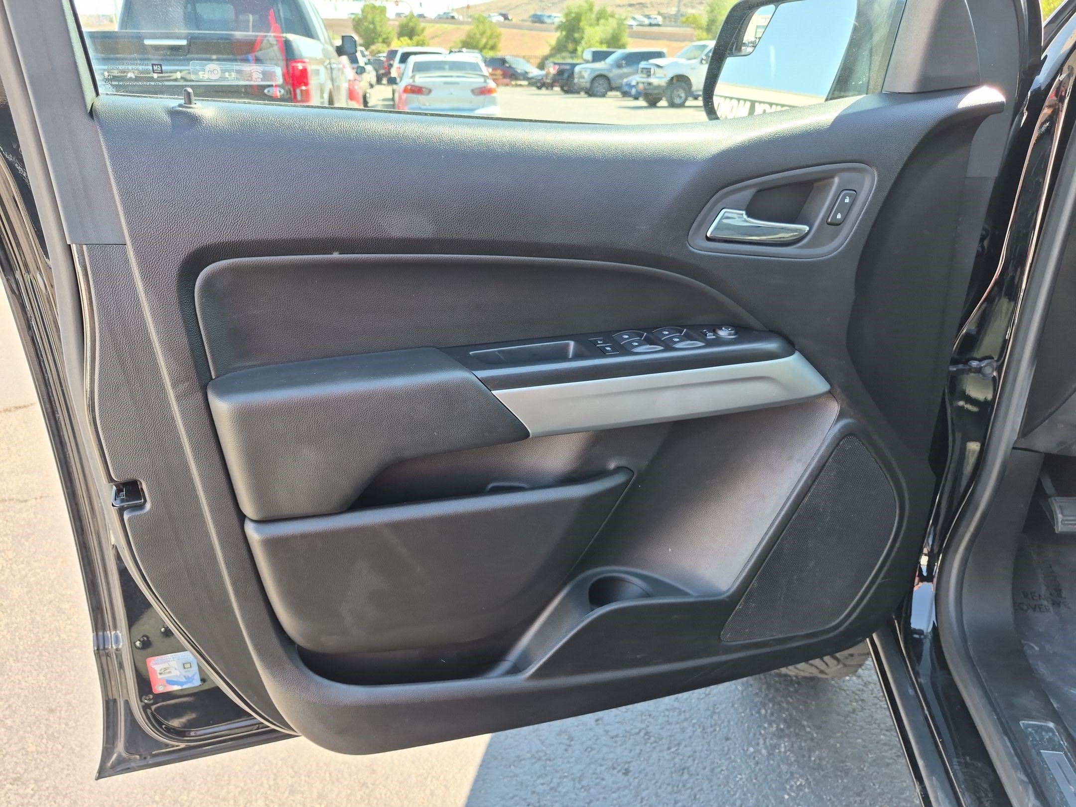 Used 2022 Chevrolet Colorado ZR2 AWD/4WD image 12