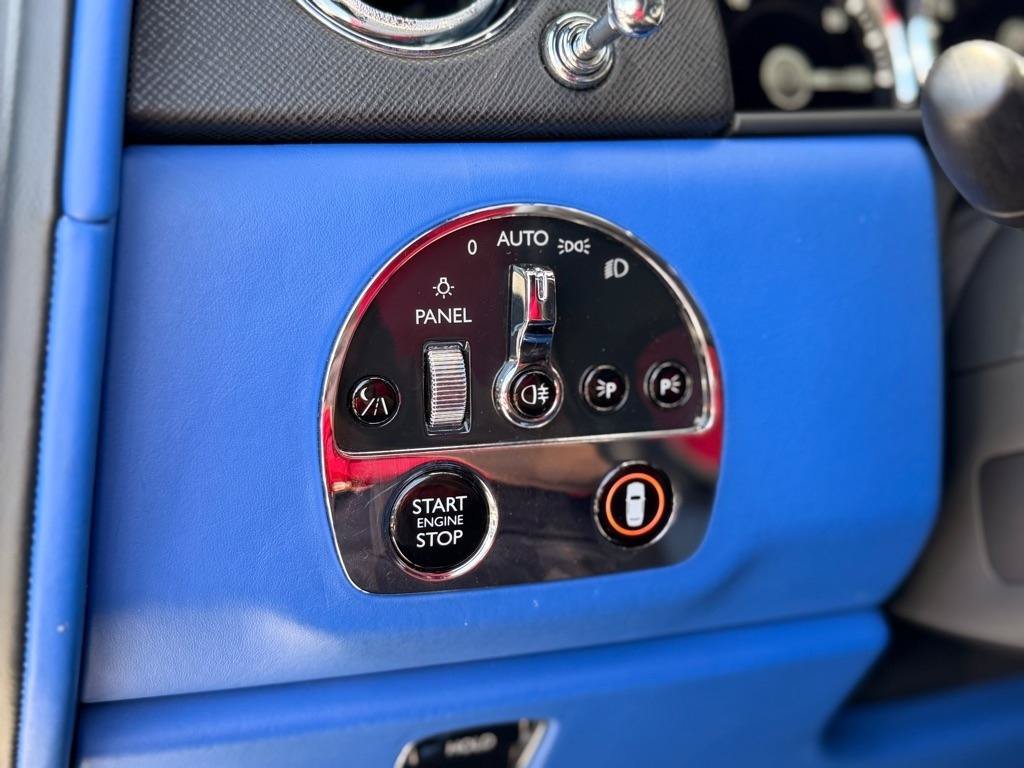 Used 2022 Rolls-Royce Cullinan AWD/4WD image 18