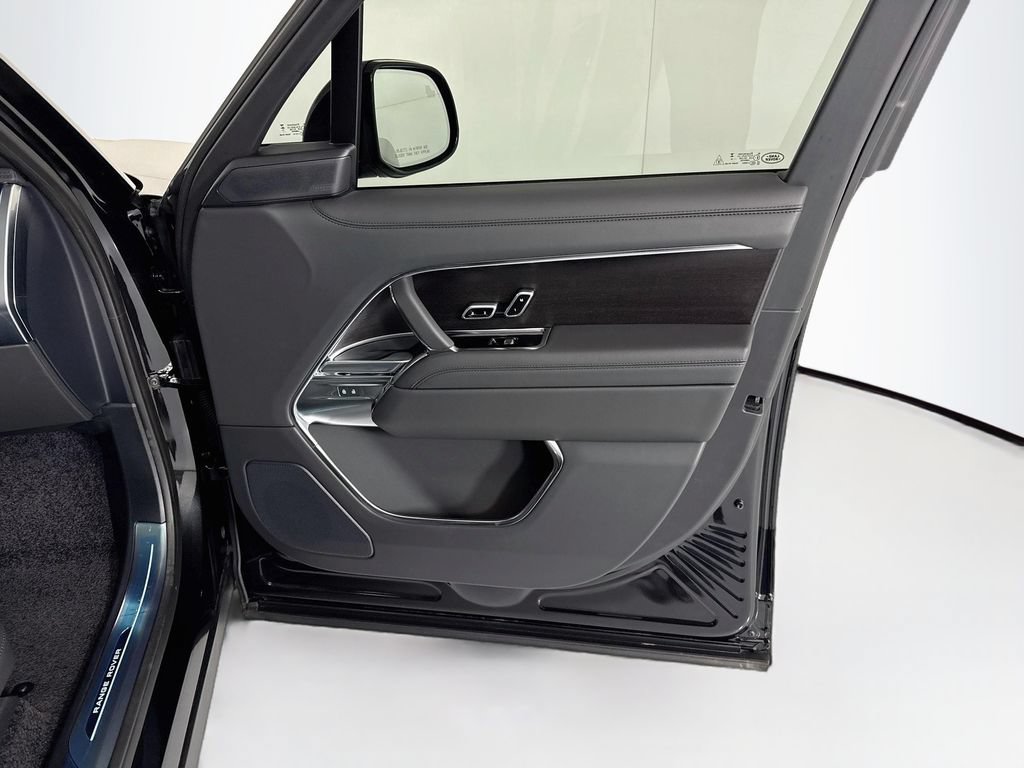 New 2026 Land Rover Range Rover SE AWD/4WD image 25