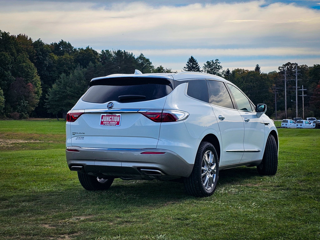 Used 2023 Buick Enclave Essence w/ Experience Buick Package AWD/4WD image 4