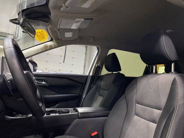 Certified 2025 Nissan Rogue SV image 20
