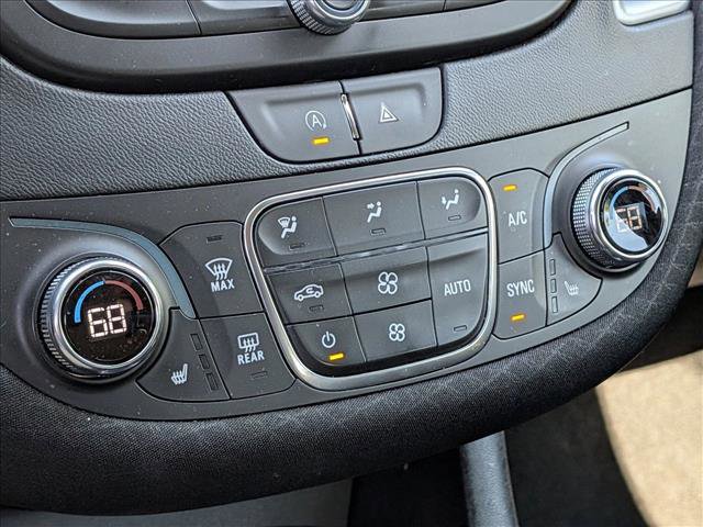 Used 2024 Chevrolet Malibu LT FWD image 11