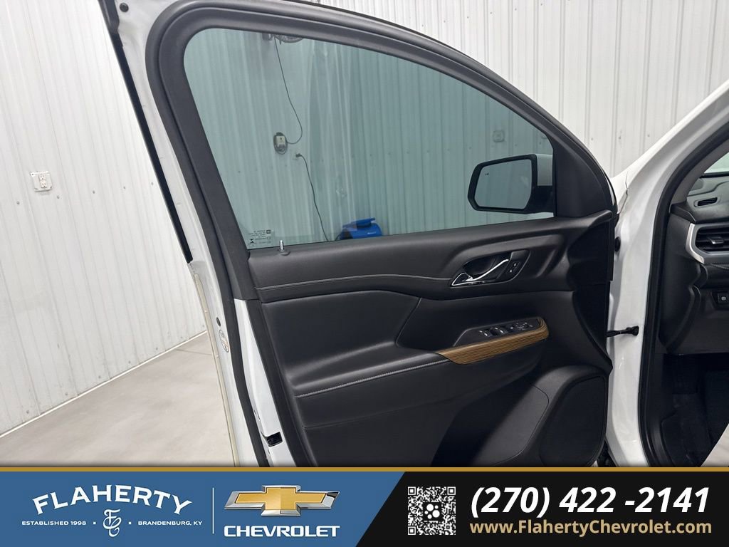 Used 2021 GMC Acadia SLE image 9