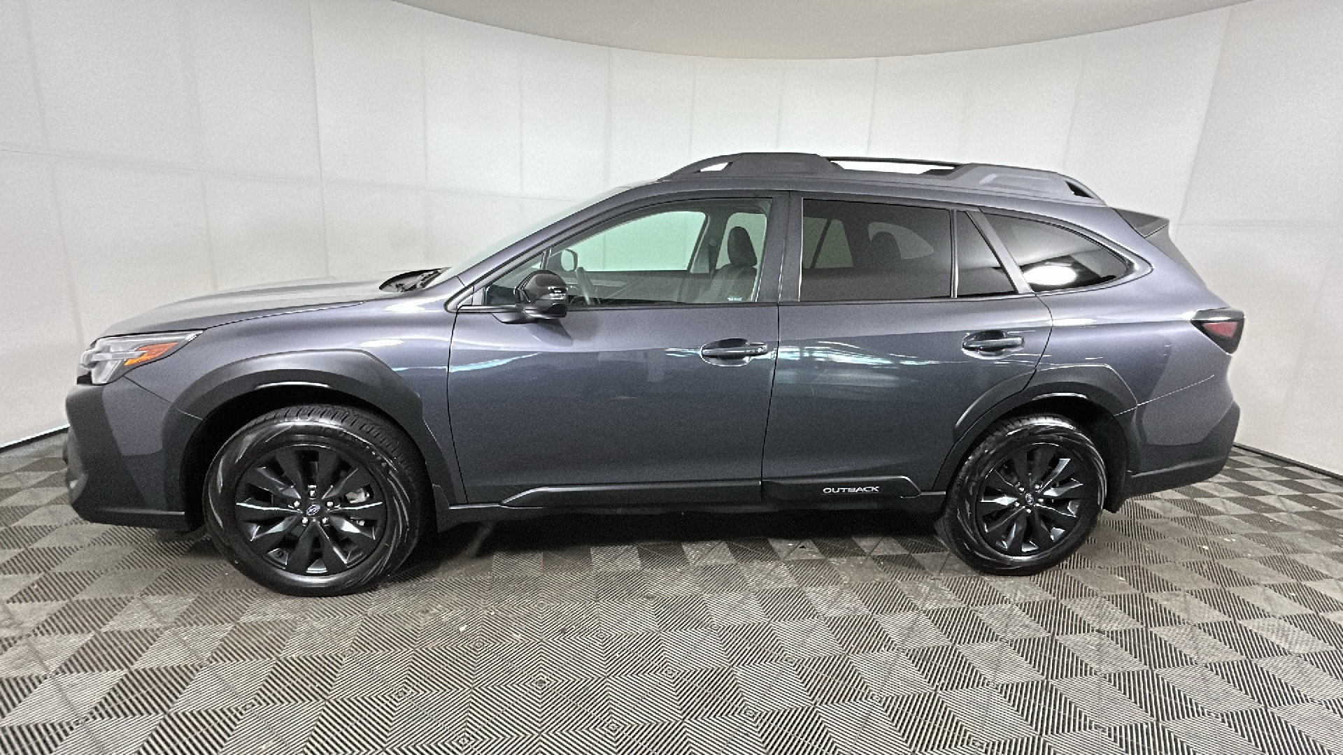 Used 2024 Subaru Outback Onyx Edition XT AWD/4WD image 6
