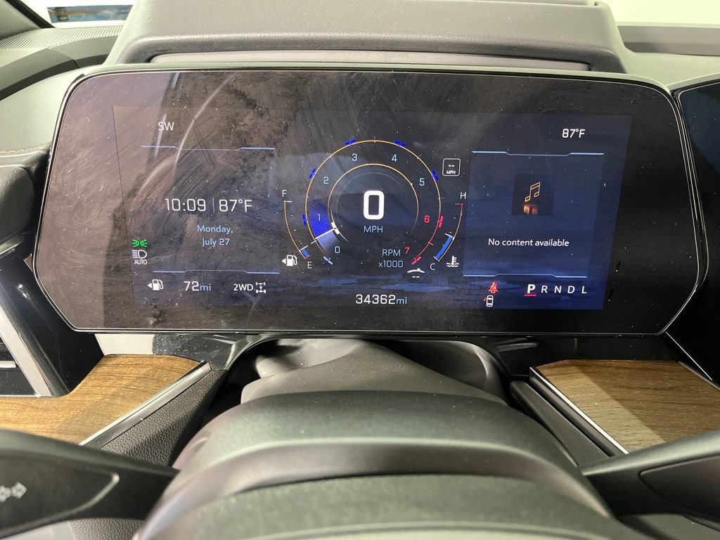 Certified 2025 Chevrolet Tahoe High Country AWD/4WD image 31