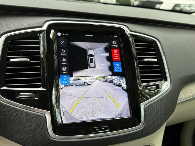 Certified 2025 Volvo XC90 T8 Plus w/ Protection Package AWD/4WD image 16