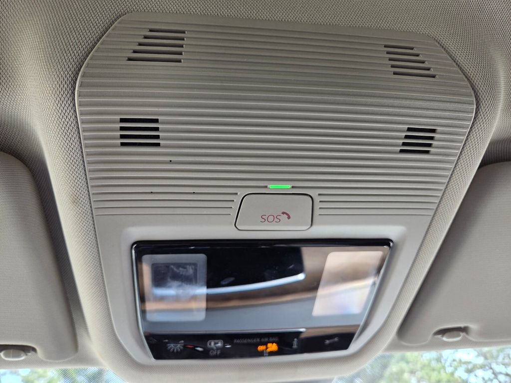 Certified 2025 Volkswagen Atlas SE FWD image 19