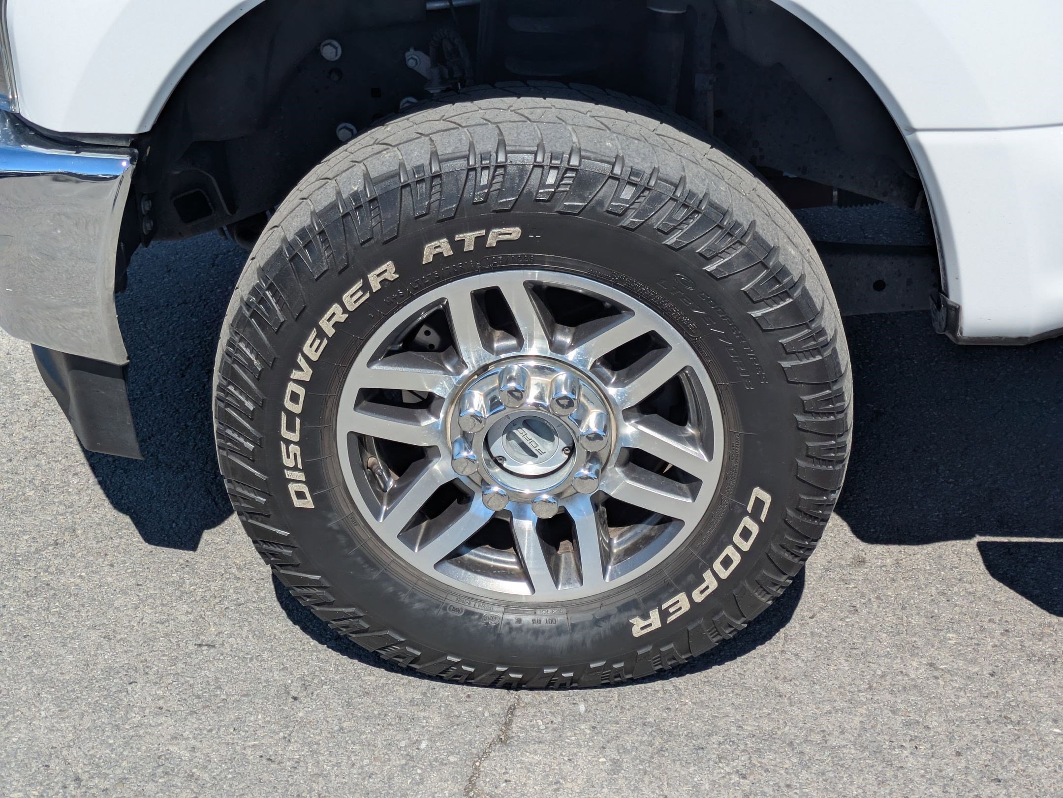 Used 2019 Ford F350 Lariat w/ Lariat Value Package AWD/4WD image 13