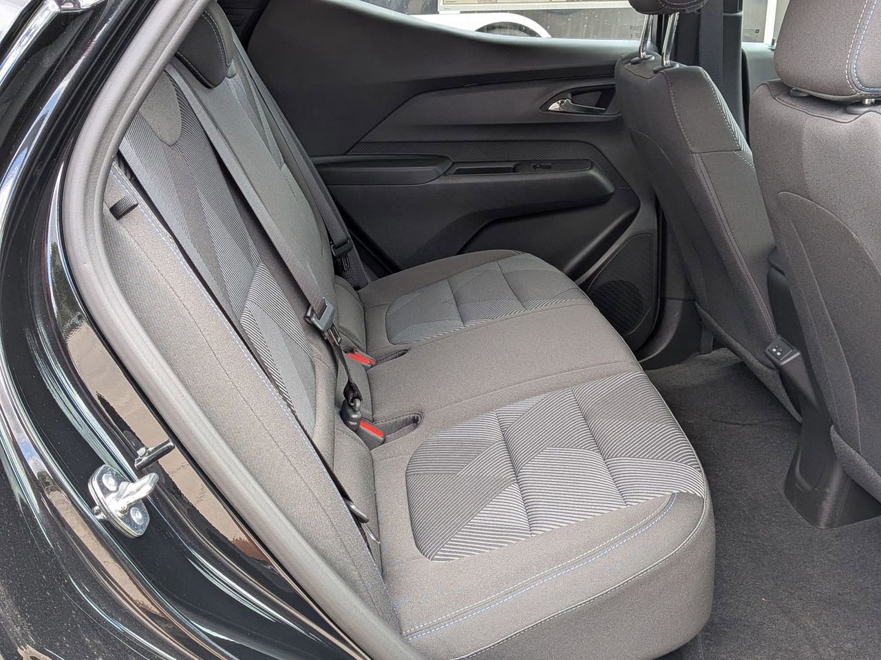 New 2027 Chevrolet Bolt LT w/ Comfort Package FWD image 24