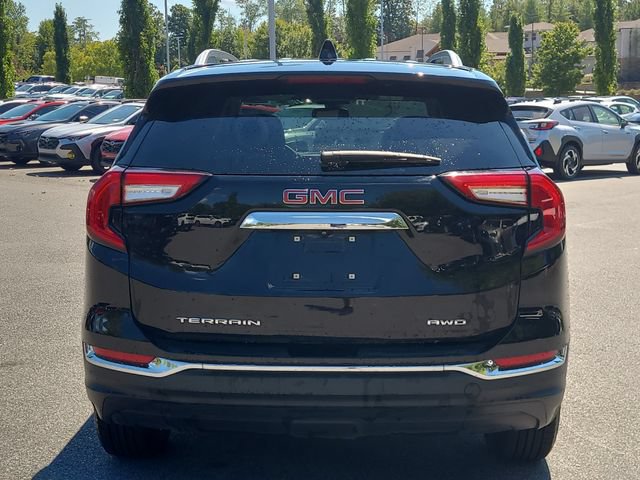Used 2024 GMC Terrain SLT AWD/4WD image 4