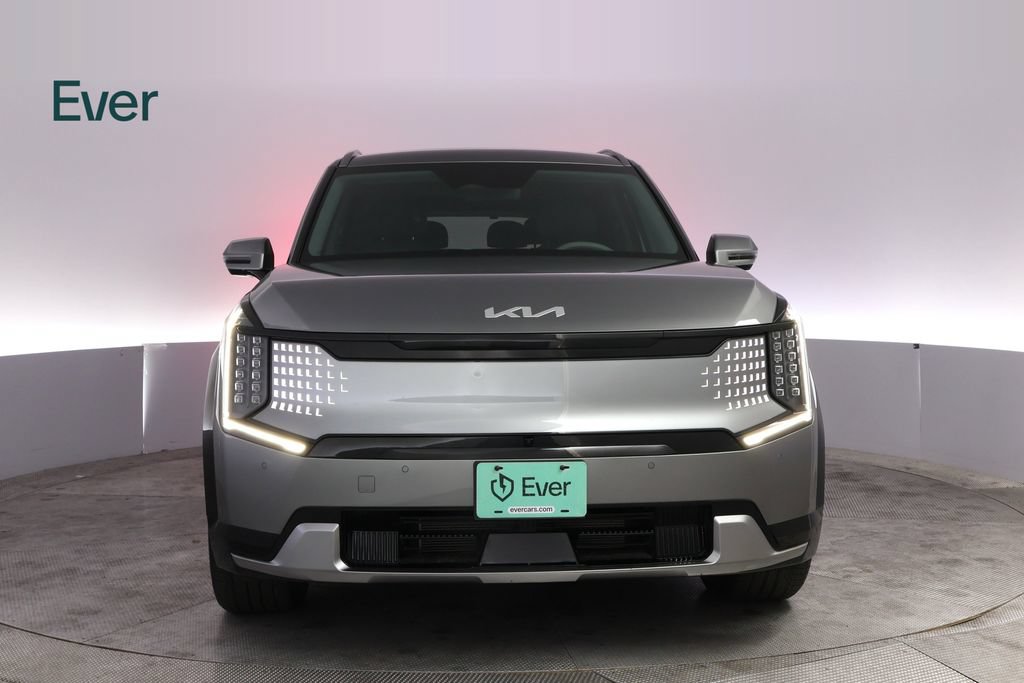 Used 2024 Kia EV9 Land AWD/4WD image 12