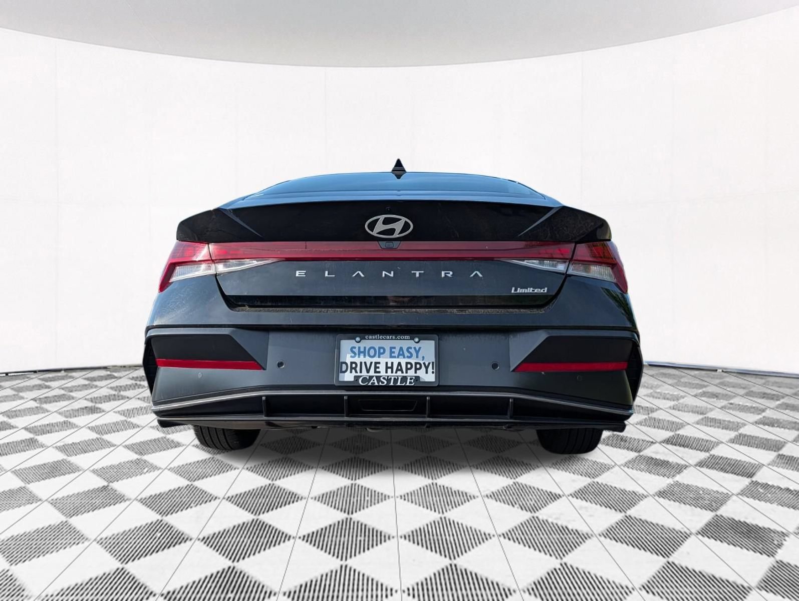 Used 2024 Hyundai Elantra Limited FWD image 14