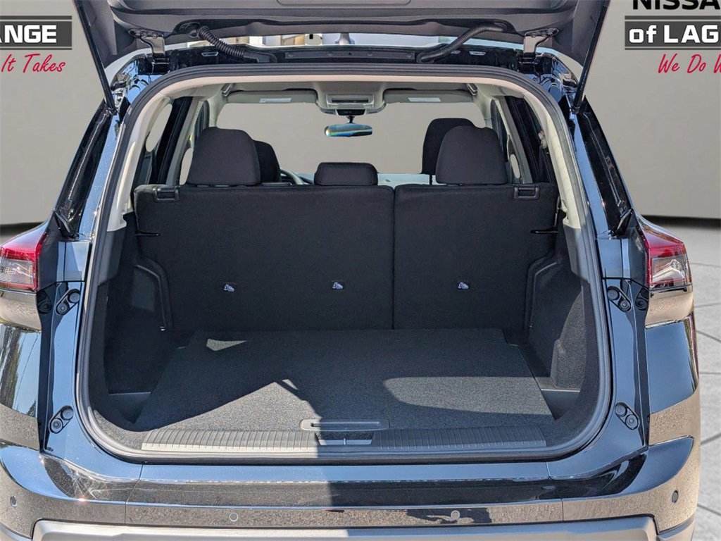 New 2026 Nissan Rogue S image 12