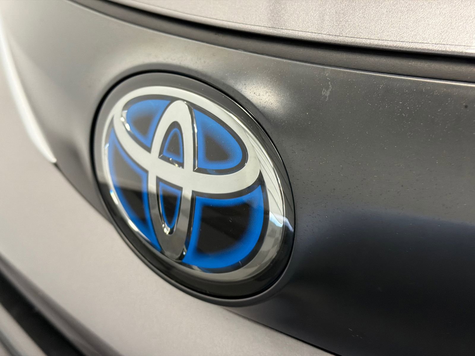 Used 2023 Toyota Sienna XLE FWD image 14