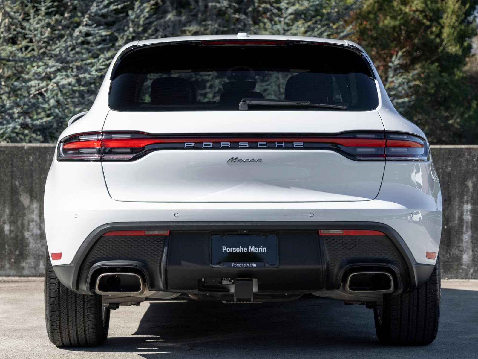 Certified 2026 Porsche Macan AWD/4WD image 10