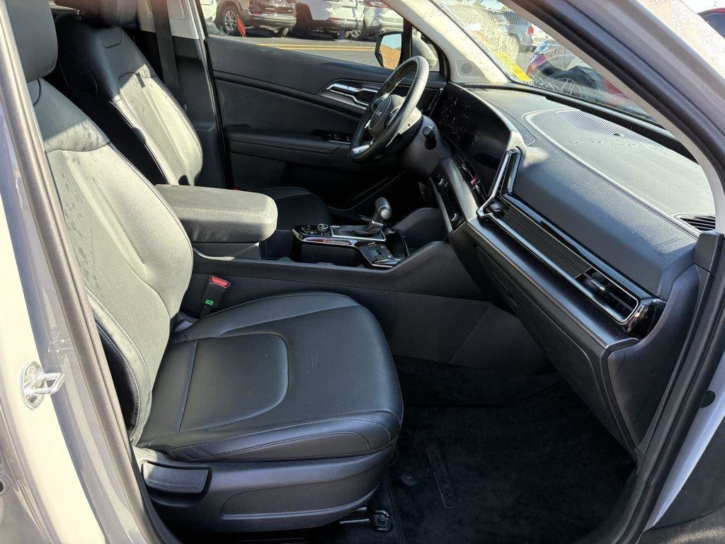 Used 2024 Kia Sportage SX image 18