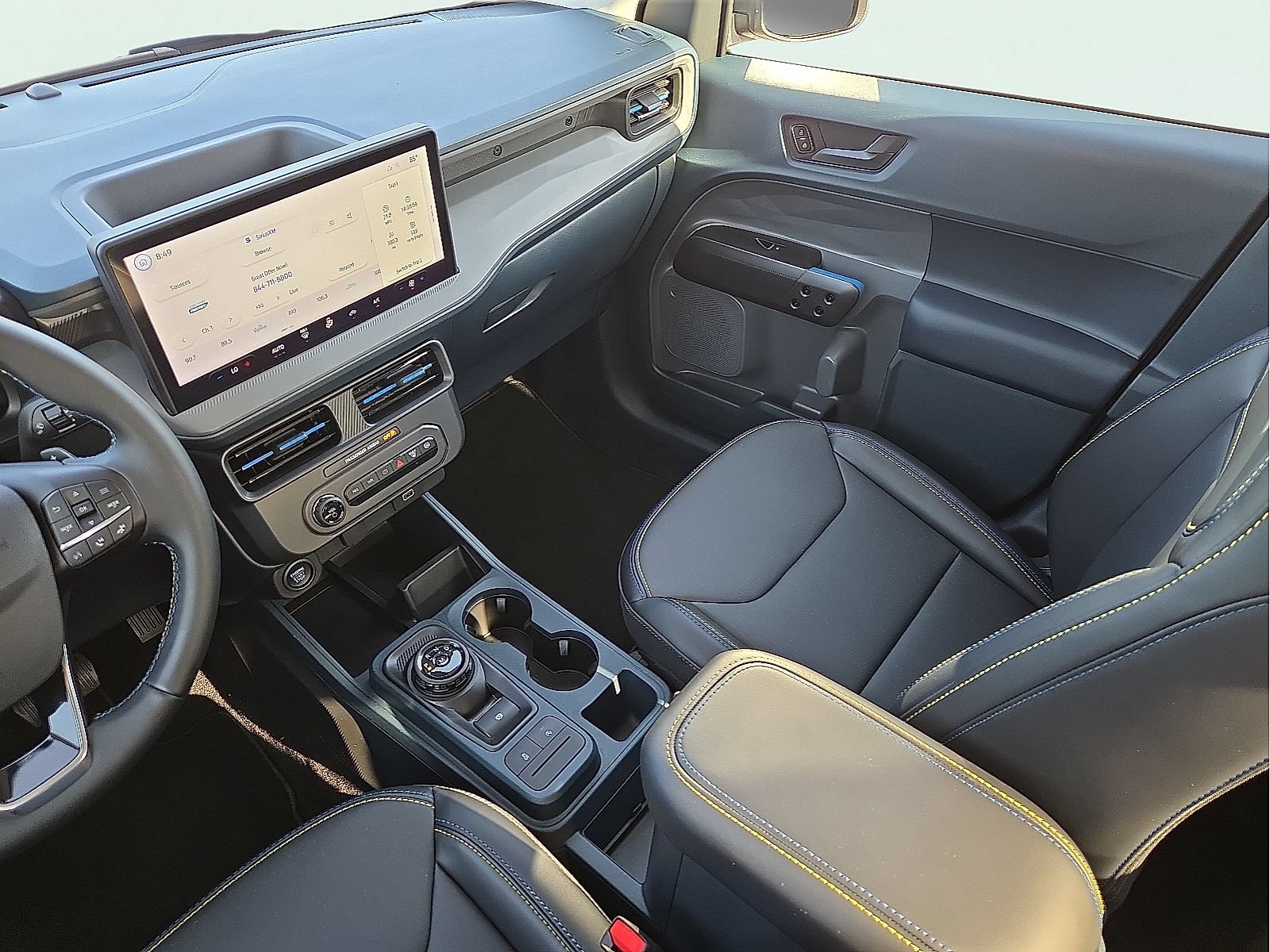 Used 2026 Ford Maverick Lobo AWD/4WD image 12