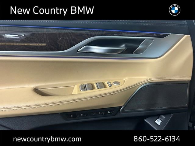 Used 2022 BMW 750i xDrive w/ Executive Package AWD/4WD image 12