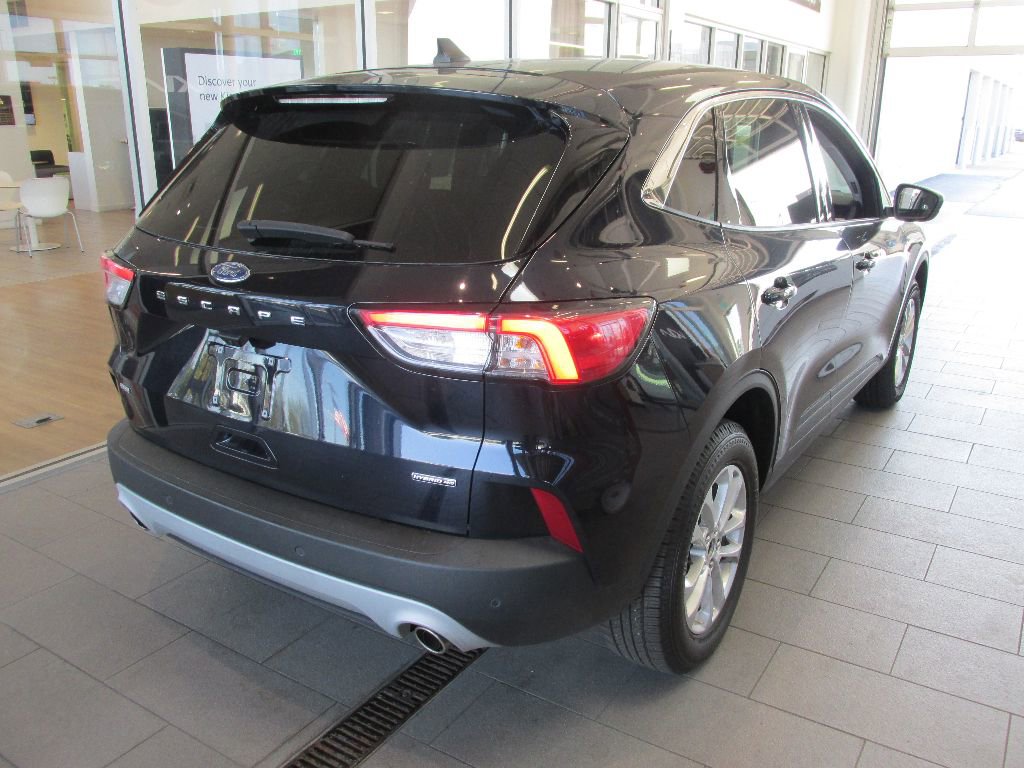 Used 2021 Ford Escape SE image 7
