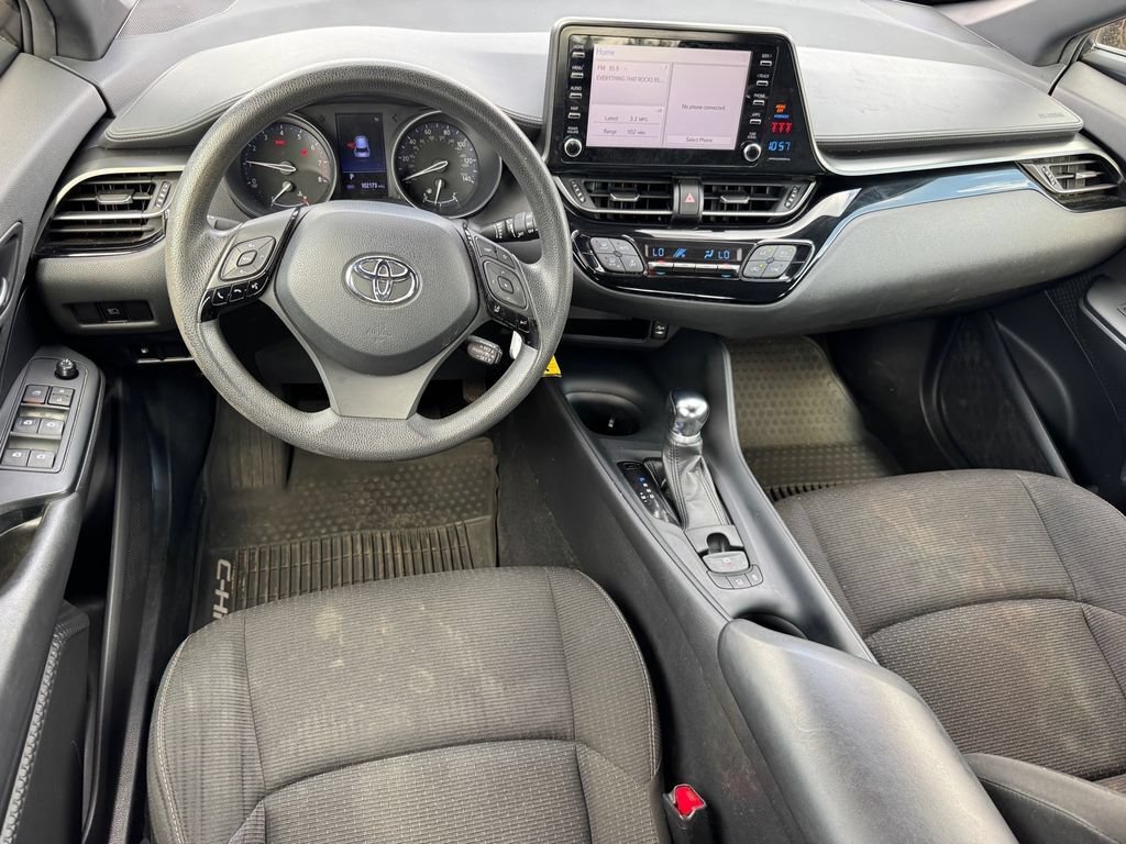 Used 2019 Toyota C-HR LE FWD image 11