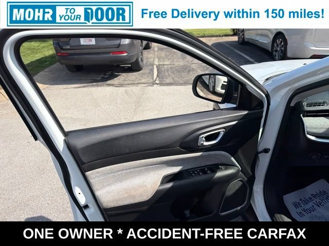 Used 2022 Jeep Compass Latitude FWD image 12