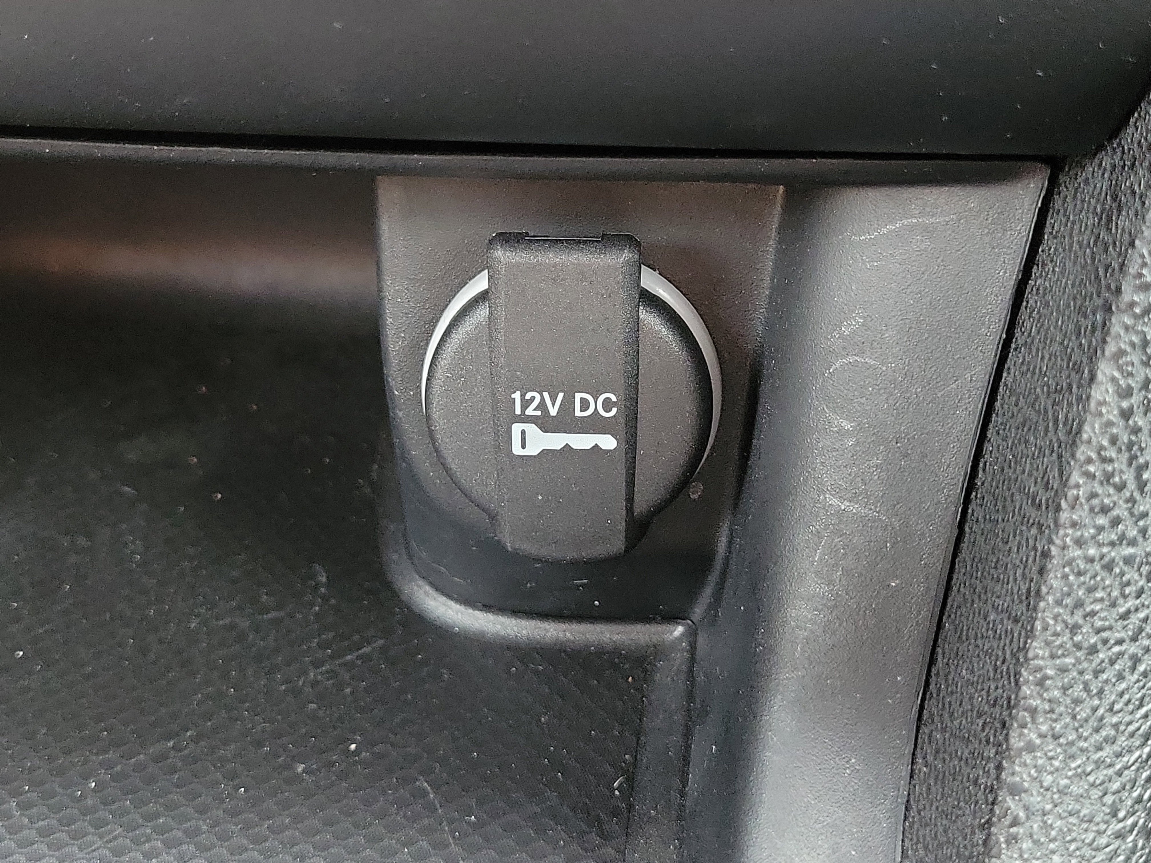 Used 2023 Dodge Charger SXT RWD image 29