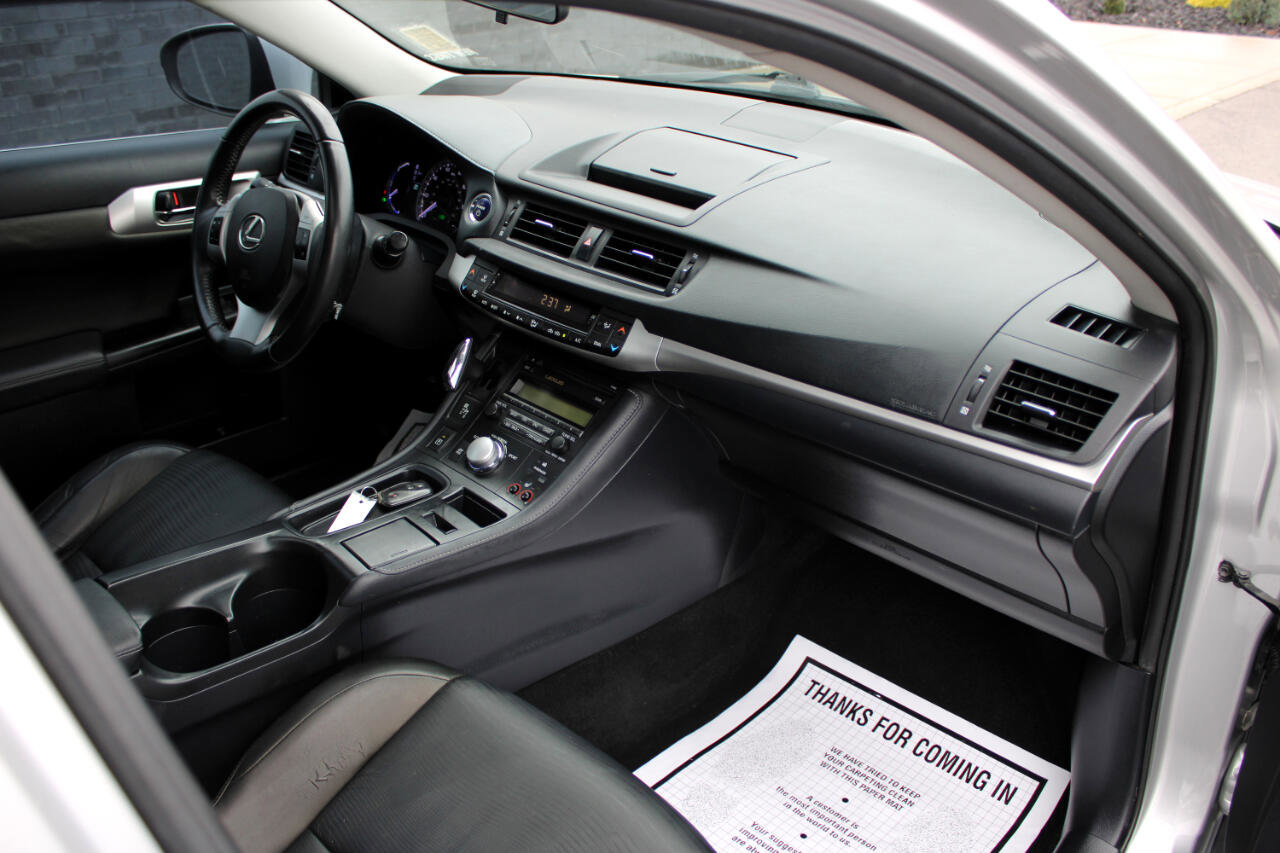 Used 2012 Lexus CT 200h Premium image 10