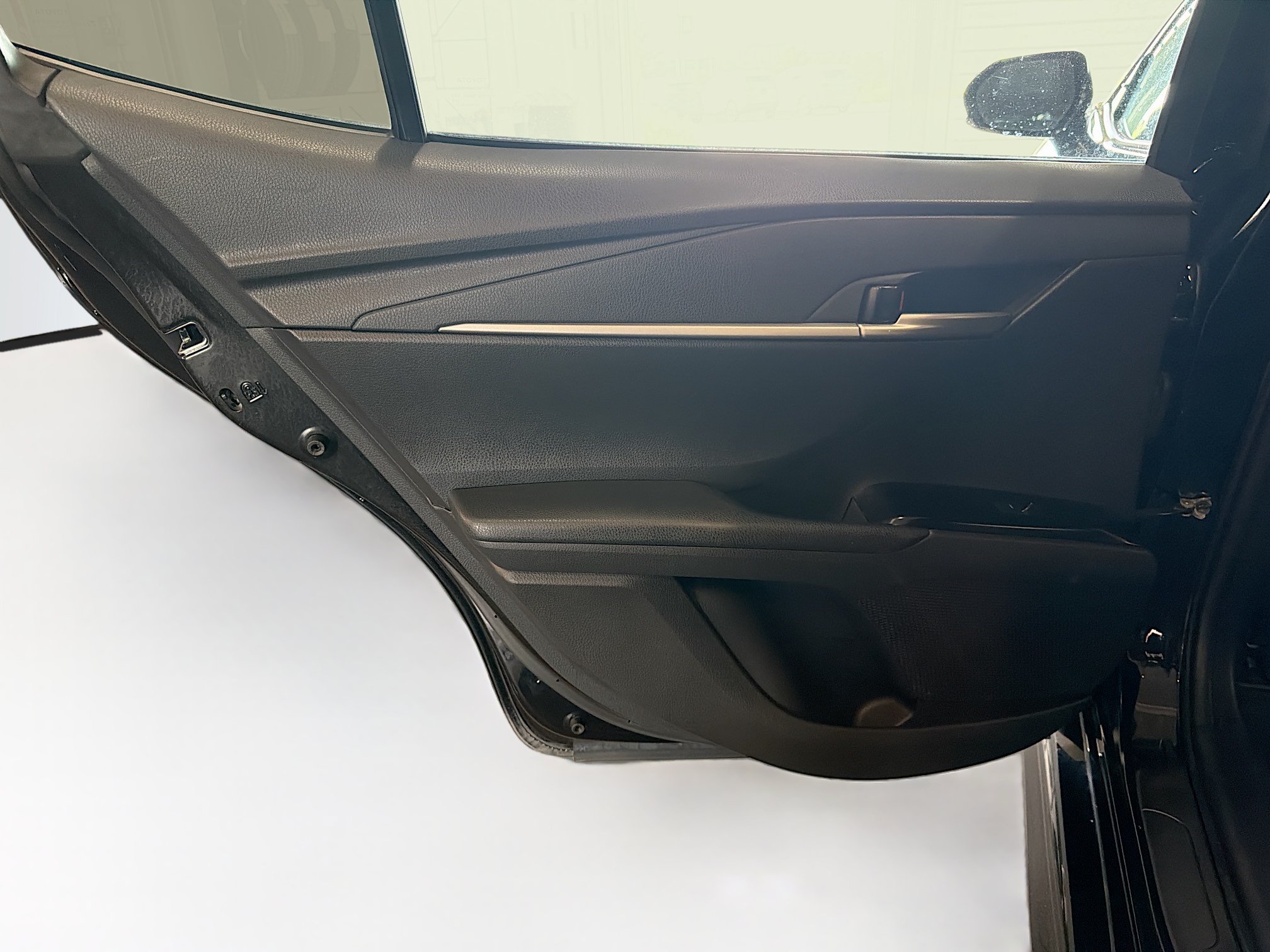 Used 2025 Toyota Camry SE FWD image 26
