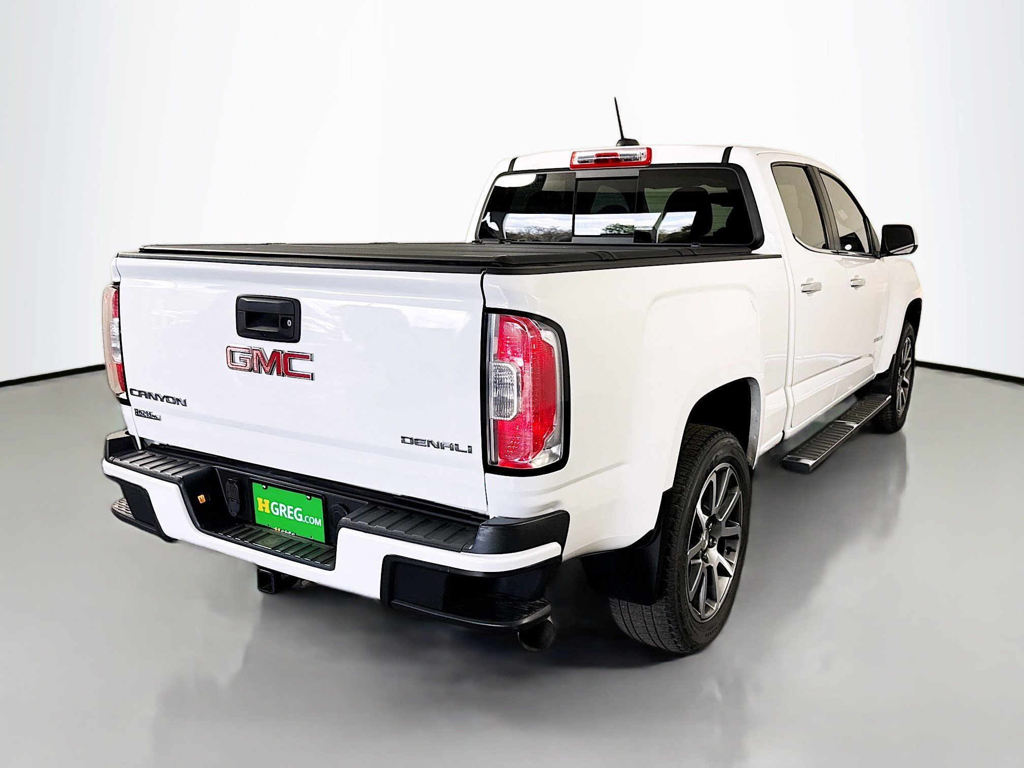 Used 2018 GMC Canyon Denali image 10