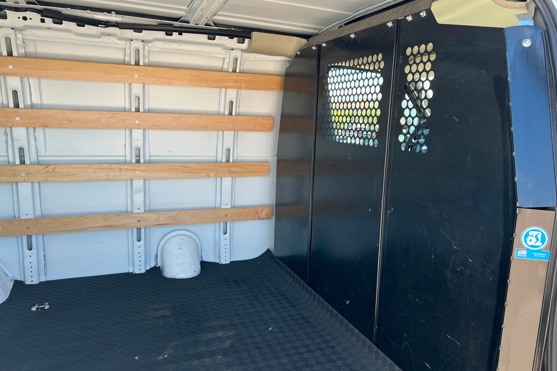 Used 2024 Chevrolet Express 2500 w/ Driver Convenience Package image 17