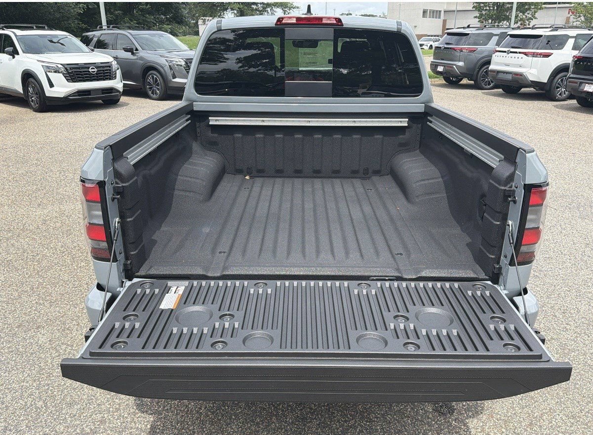 New 2026 Nissan Frontier PRO-4X w/ Pro Premium Package AWD/4WD image 32