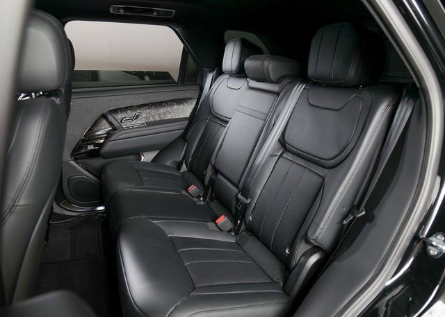 Used 2025 Land Rover Range Rover Sport Dynamic SE image 5