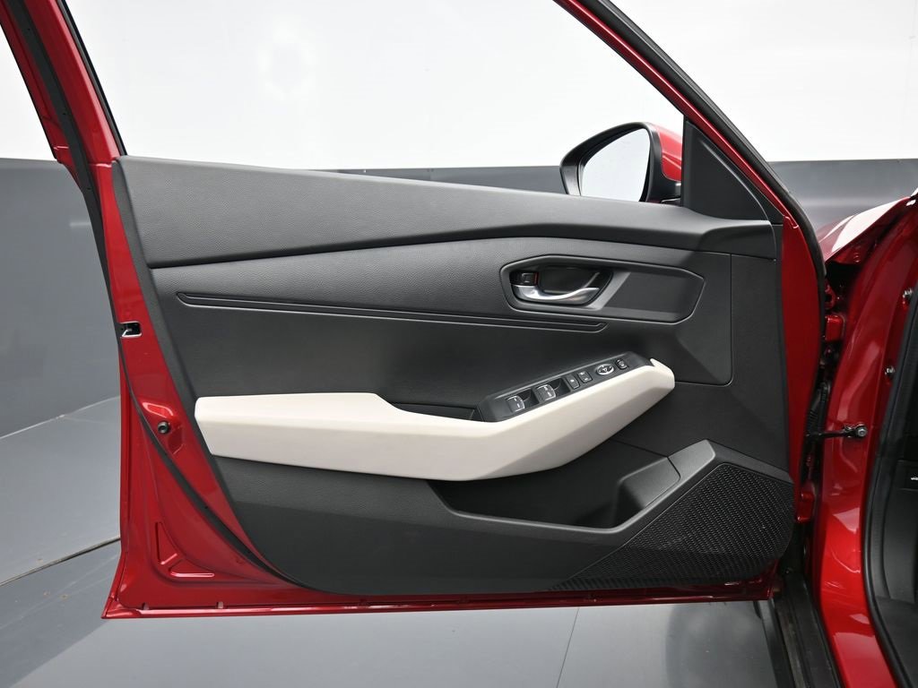 Certified 2025 Honda Accord LX image 30