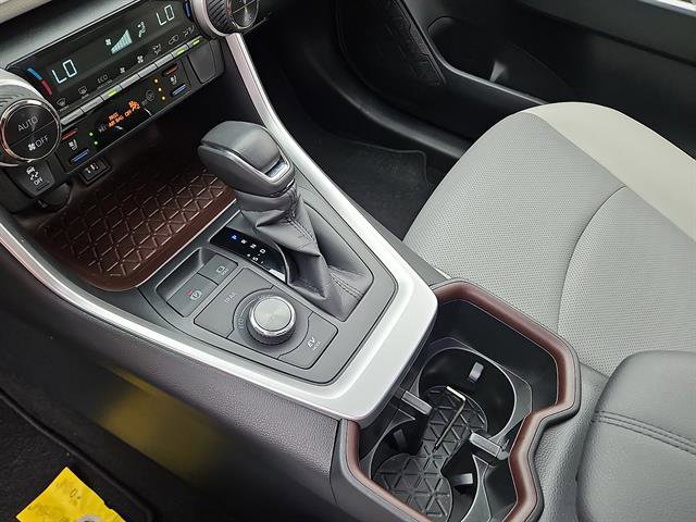 Used 2025 Toyota RAV4 Limited AWD/4WD image 20