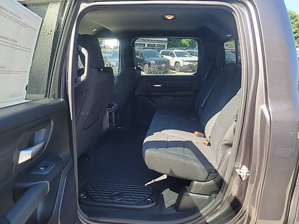 New 2026 RAM 1500 Express AWD/4WD image 6