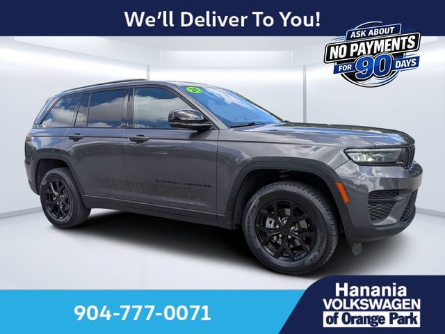 Used 2024 Jeep Grand Cherokee Altitude RWD image 1