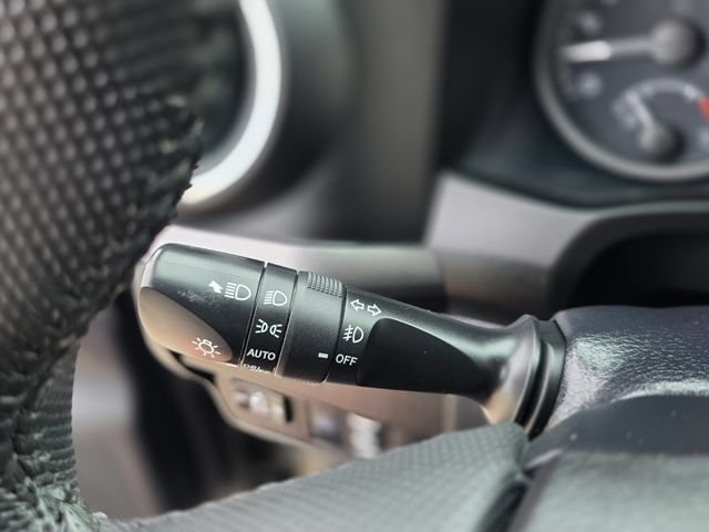 Used 2021 Toyota Tacoma TRD Sport w/ Technology Package AWD/4WD image 37
