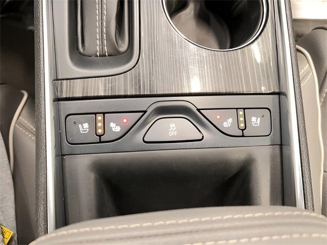 Used 2017 Chevrolet Impala Premier w/ Enhanced Convenience Package image 31