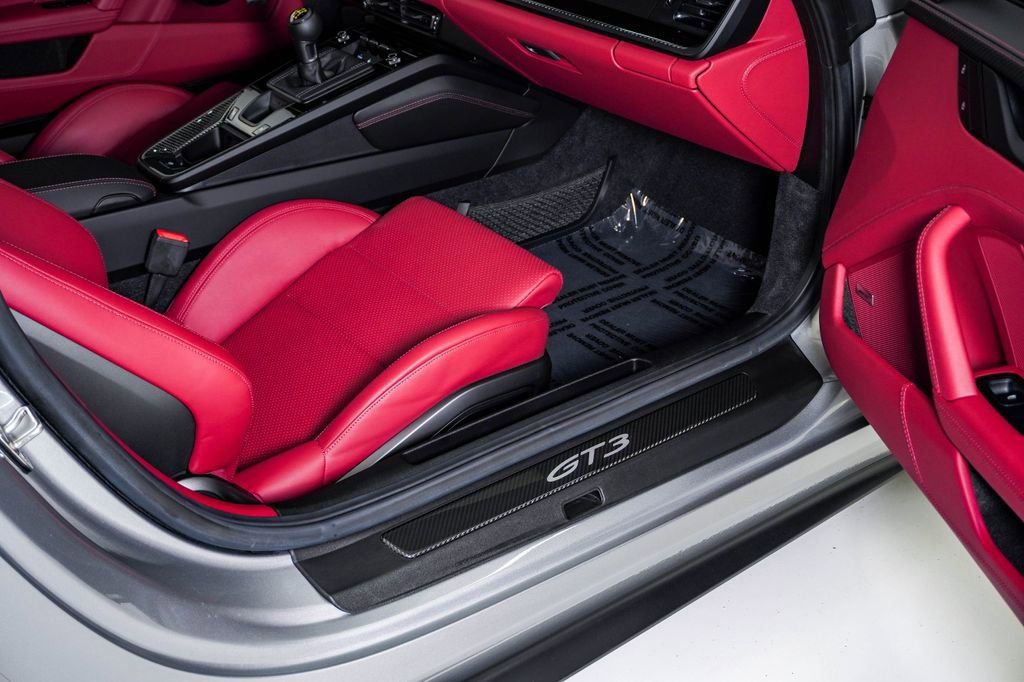Certified 2024 Porsche 911 GT3 image 18