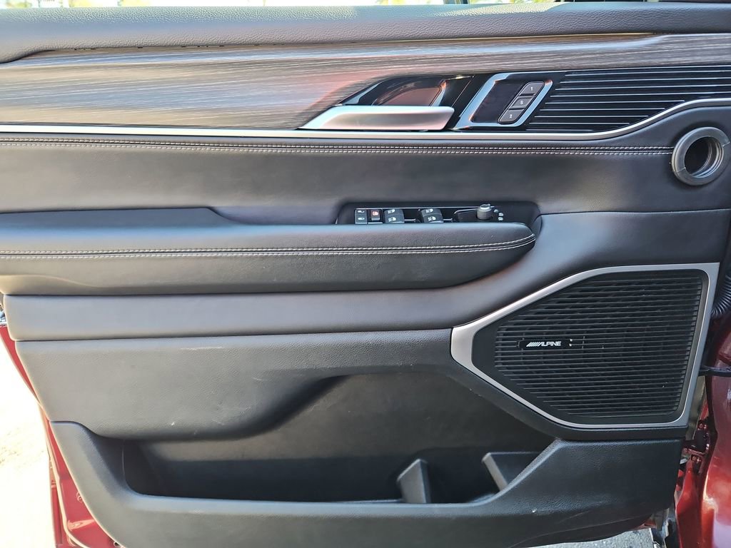 Used 2024 Jeep Wagoneer Series II w/ Flexible Seating Group image 27