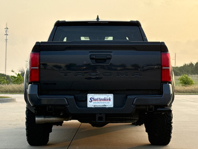 Used 2025 Toyota Tacoma TRD Sport w/ Blackout Package (GST) AWD/4WD image 7