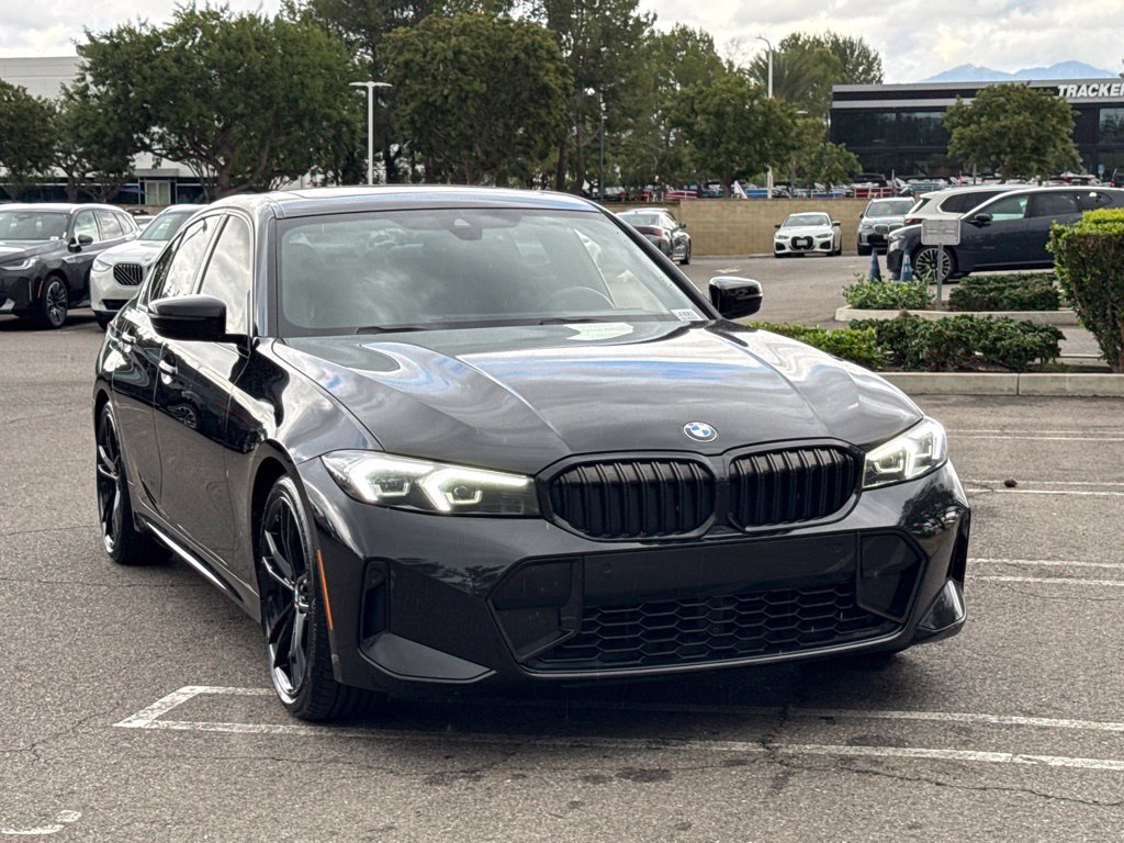 Used 2024 BMW 330i Sedan w/ M Sport Package RWD image 5