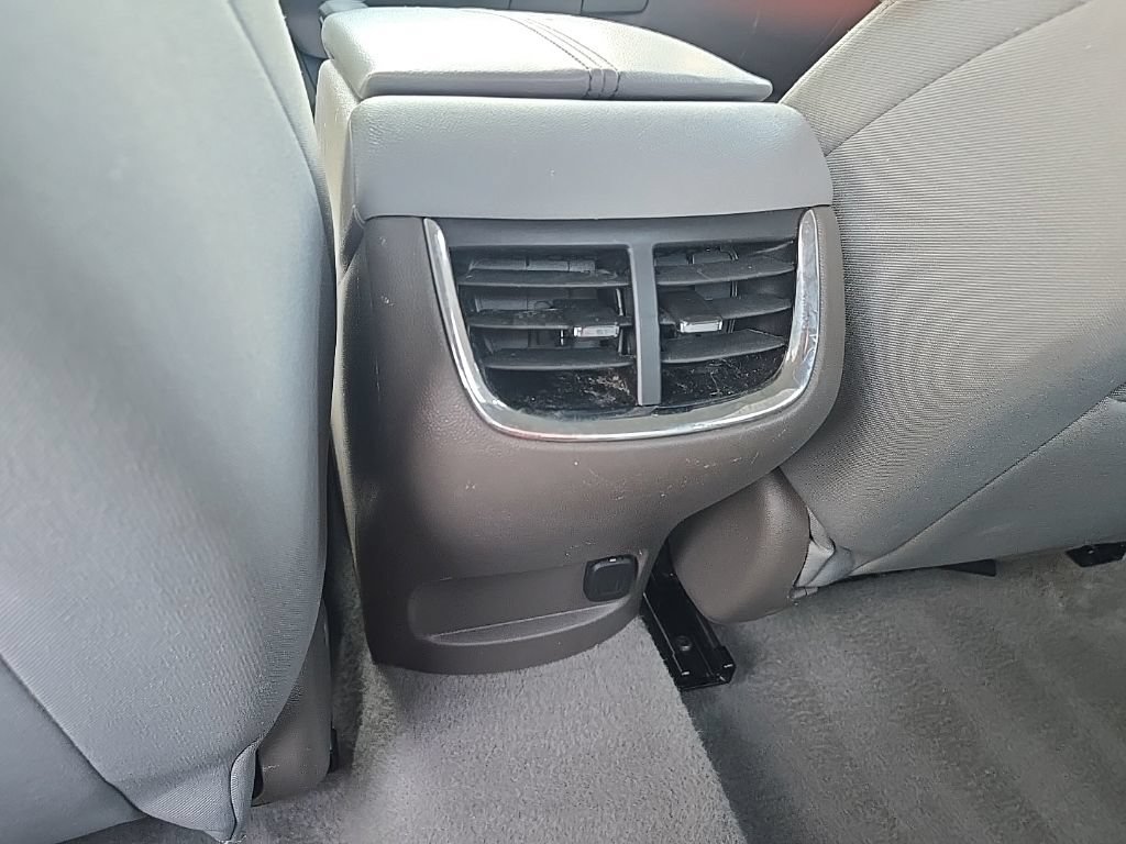 Used 2024 Chevrolet Malibu LT FWD image 33